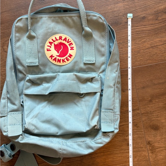 Kånken Gray Small Backpack - Picture 7 of 9